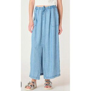 New DEX Maxi Jean Skirt in Lightweight Denim Size XL